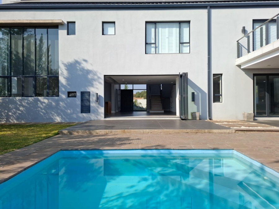 5 Bedroom Property for Sale in Somerton Estate Free State